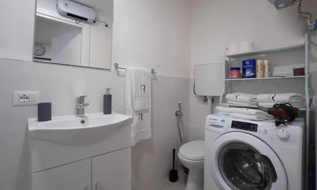 Triumvirato Rooms ボローニャ